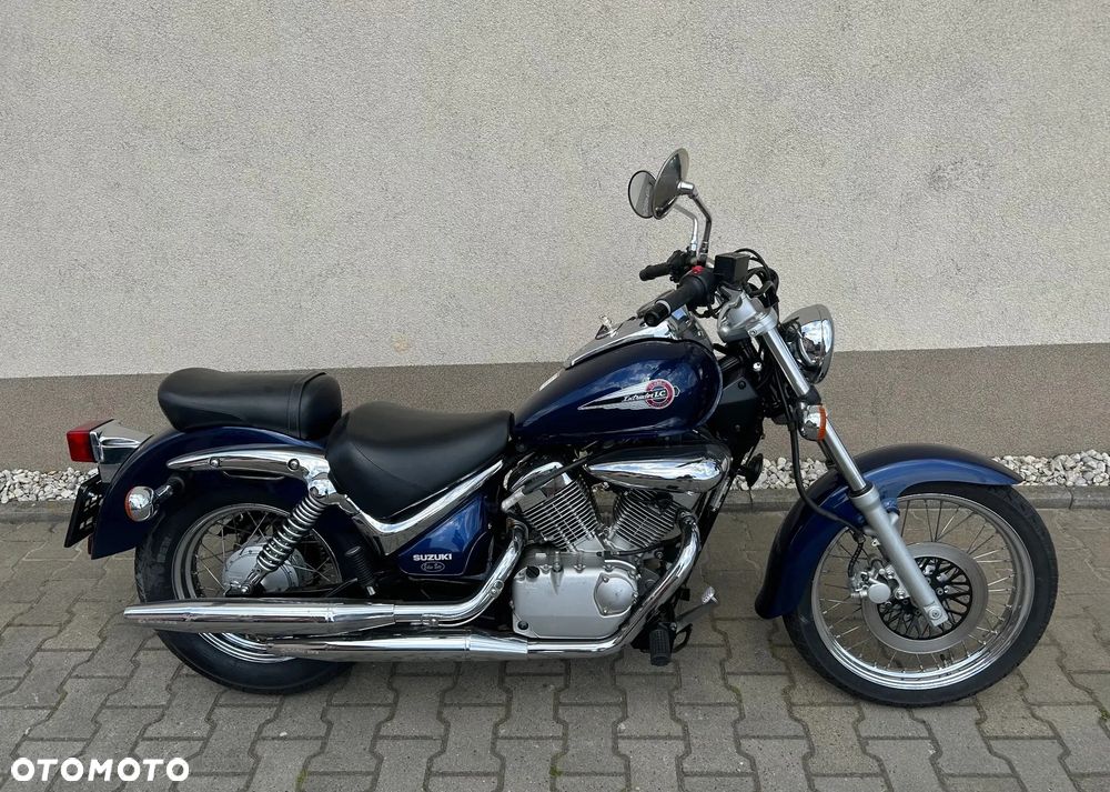 Suzuki Intruder - 2