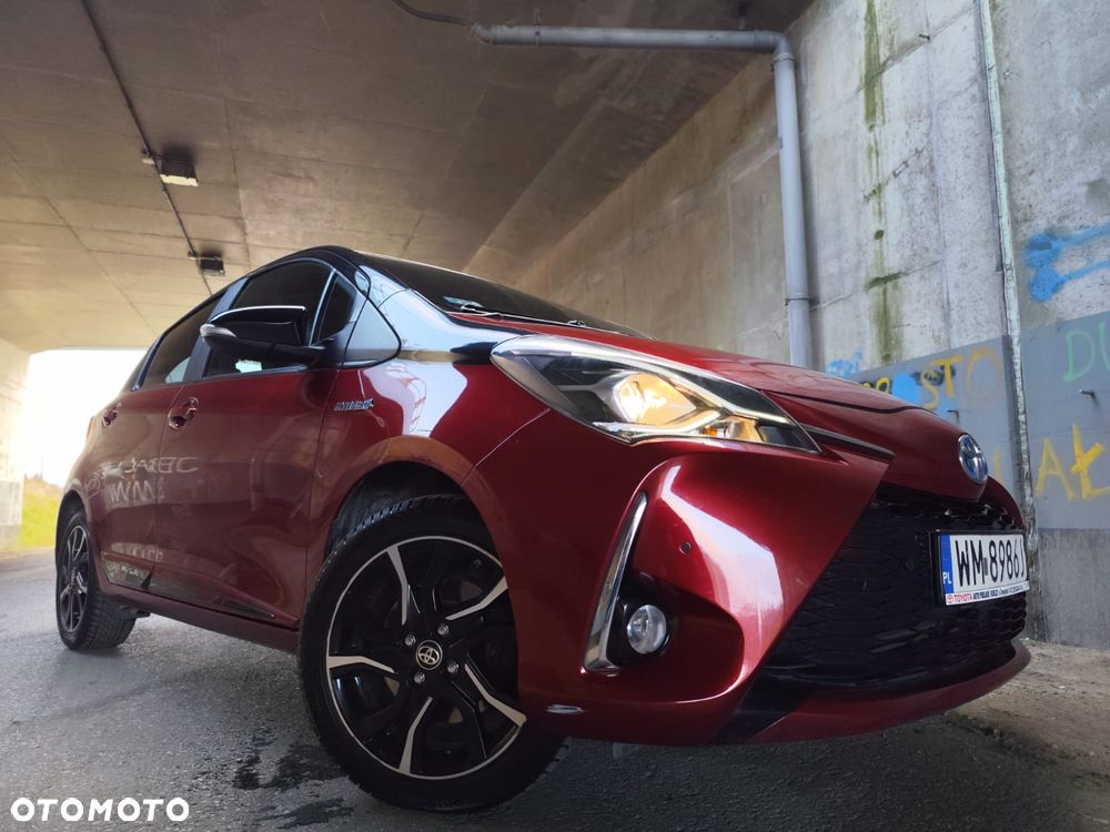 Toyota Yaris Hybrid 100 Selection Passion - 2