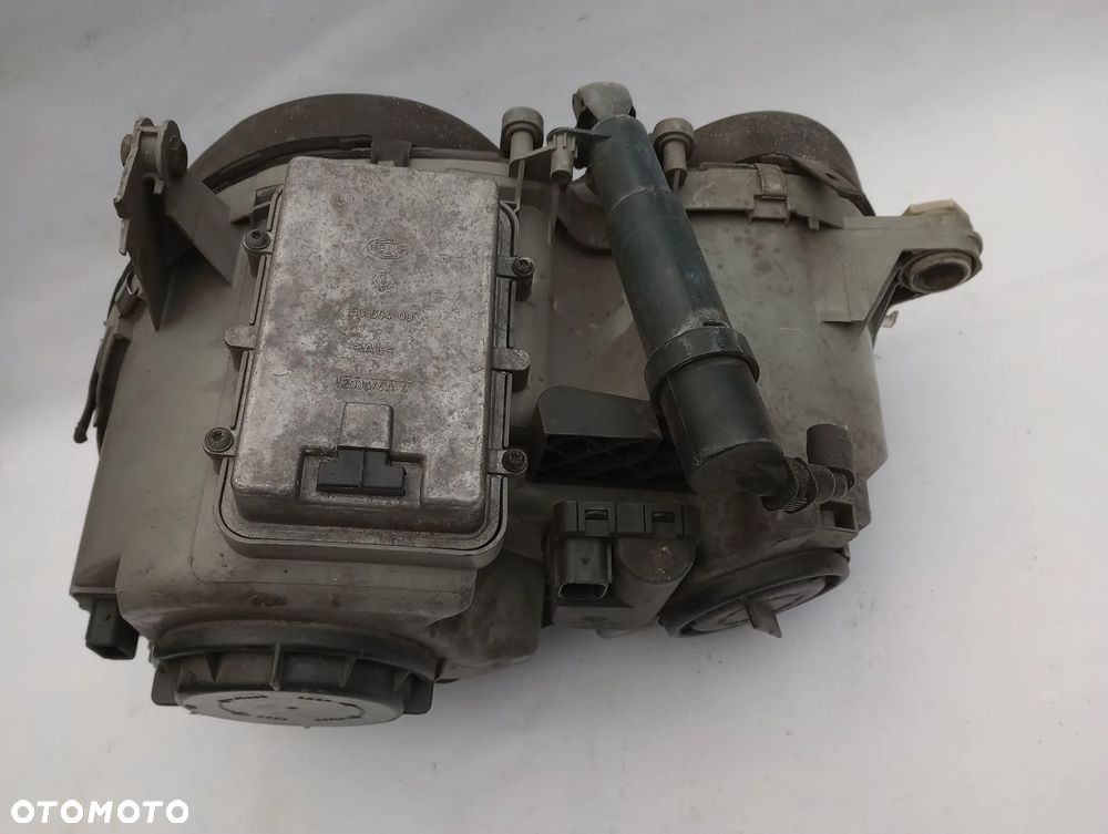 Lampa Prawy Przód Mercedes W210 - 4