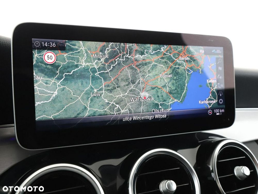 Mercedes-Benz Klasa C 300 9G-TRONIC Avantgarde - 26