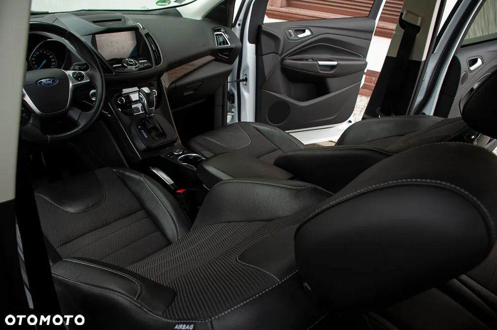 Ford Kuga - 8