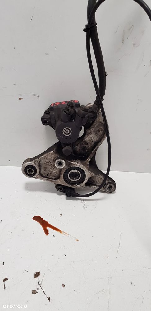 BMW C1 125 zacisk hamulca tył - 2