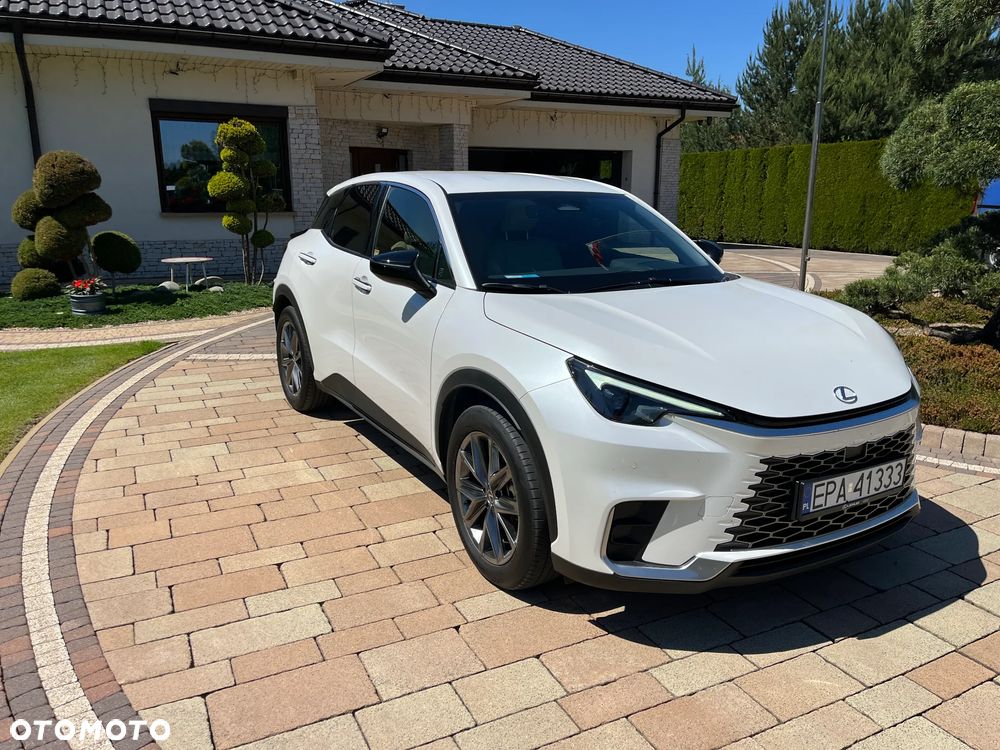 Lexus LBX 1.5 Hybrid - 2