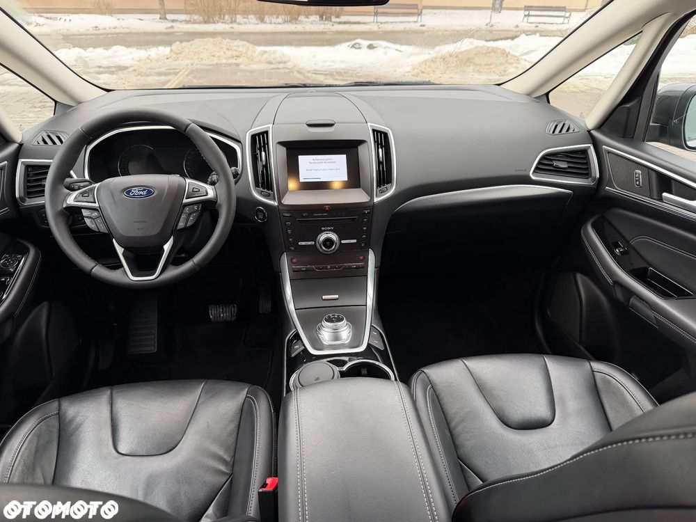 Ford S-Max 2.5 Hybrid Titanium CVT - 24
