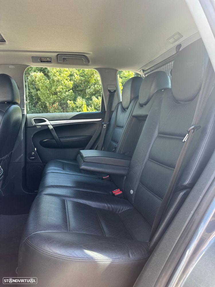 Porsche Cayenne S Tiptronic - 12