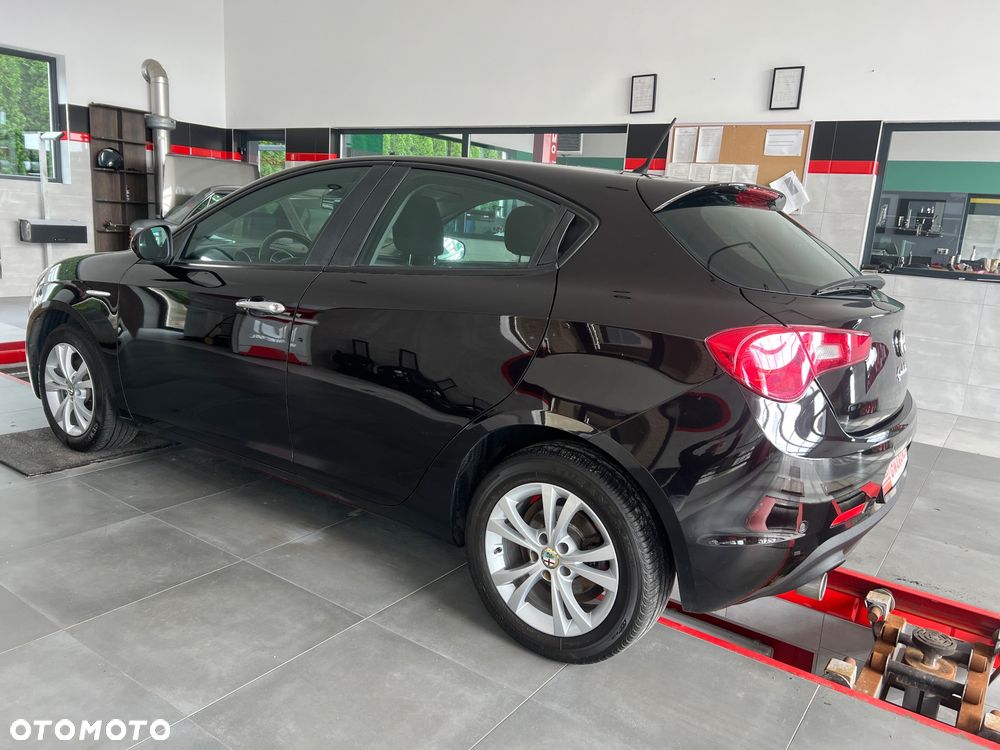 Alfa Romeo Giulietta - 5