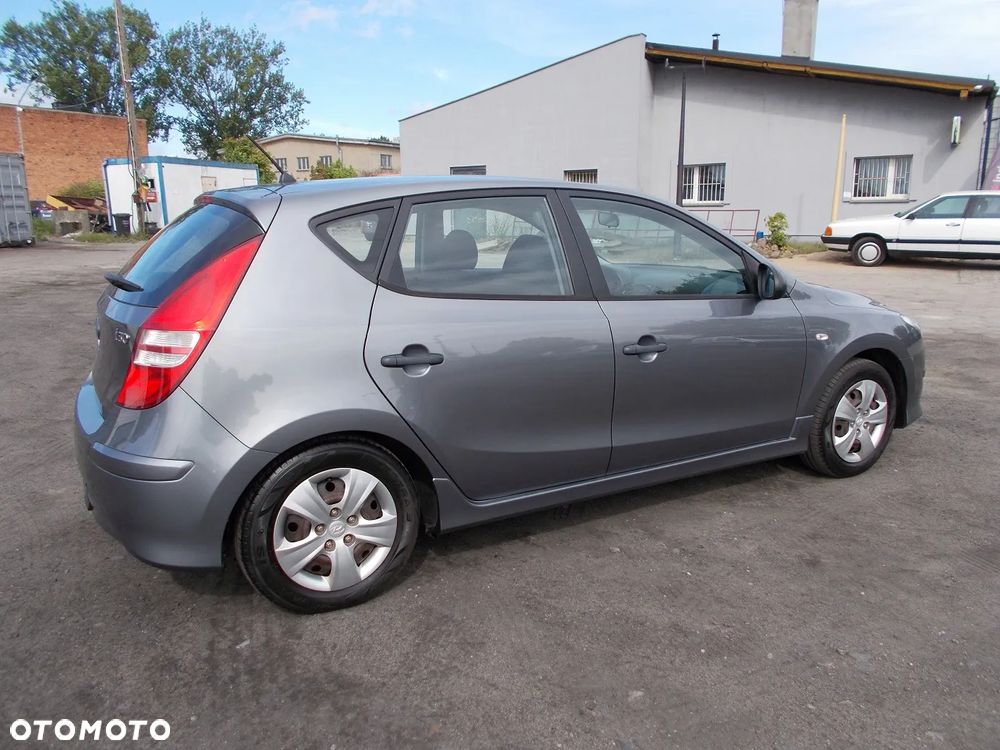 Hyundai i30 1.4 Comfort - 3