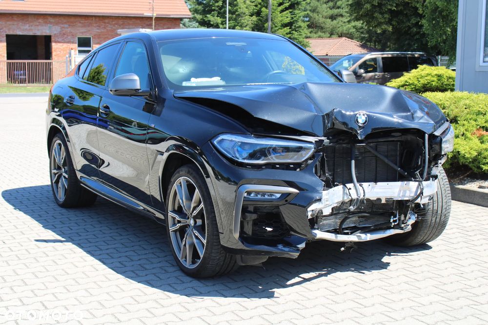 BMW X6 M50i - 2