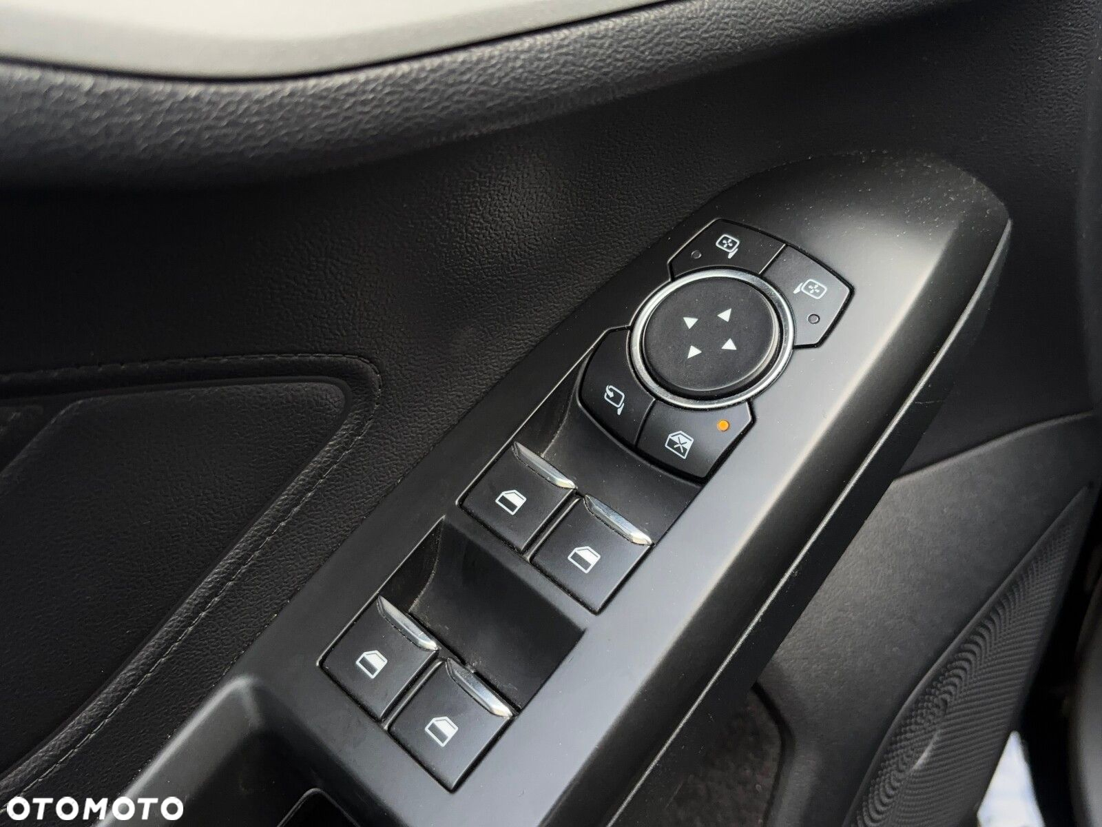 Ford Focus - 22