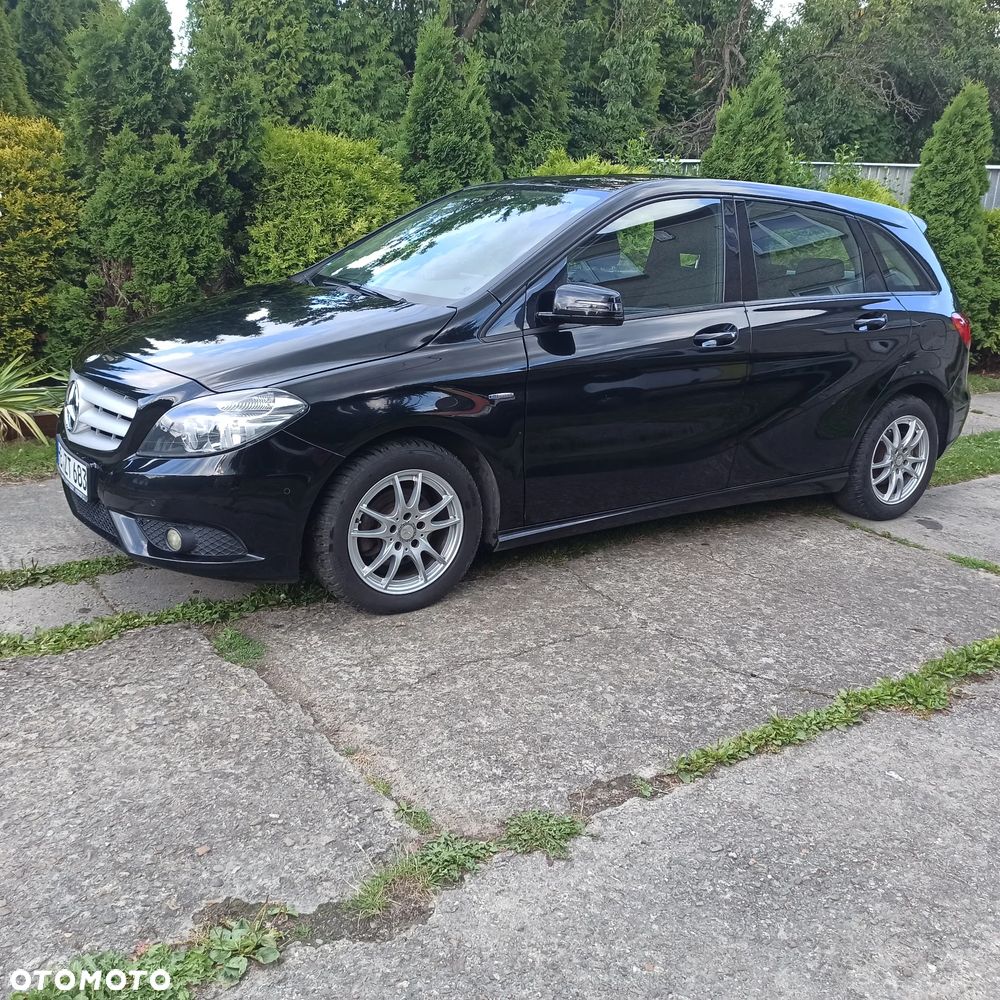 Mercedes-Benz Klasa B 180 (BlueEFFICIENCY) - 9
