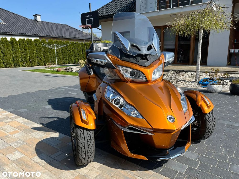Can-Am Spyder - 9