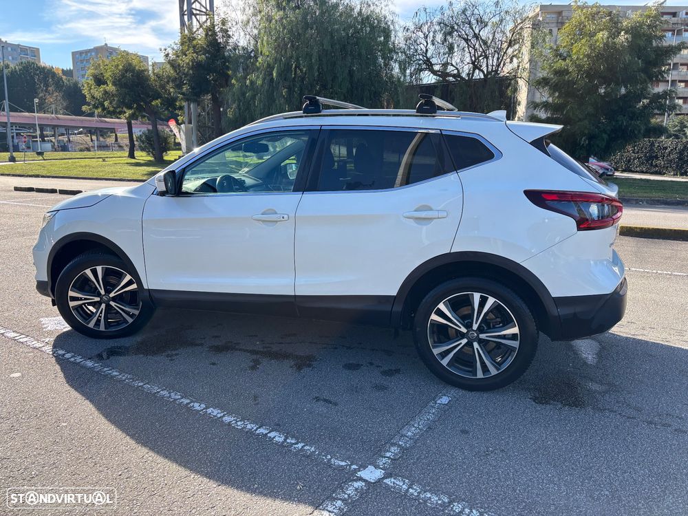 Nissan Qashqai 1.5 dCi N-Connecta Led - 1