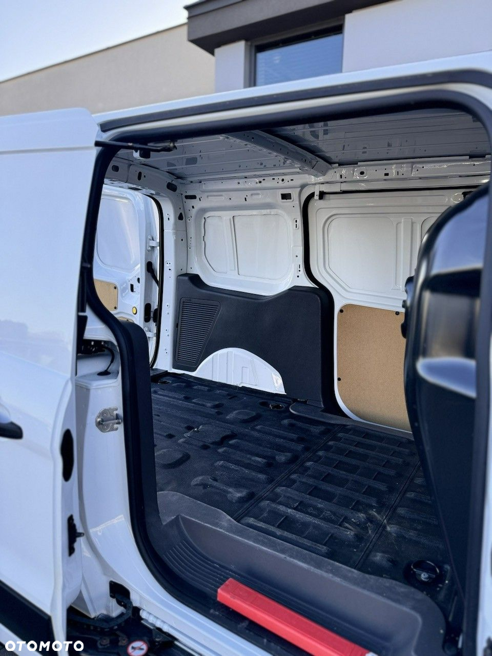 Ford Transit Connect - 12