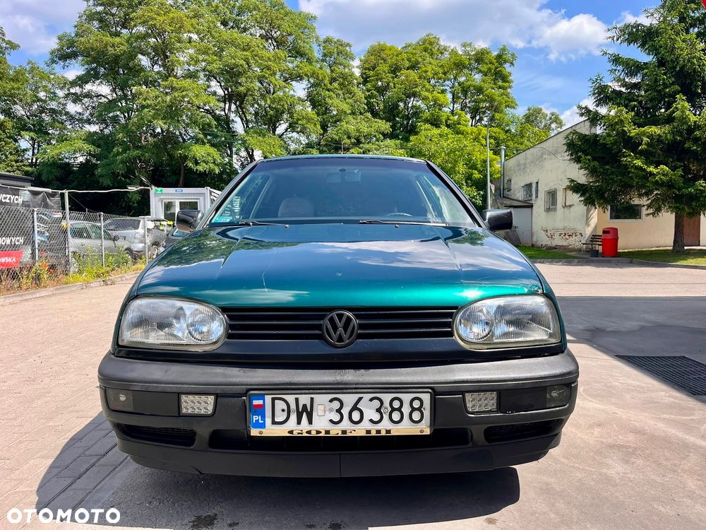 Volkswagen Golf 1.6 CL - 5