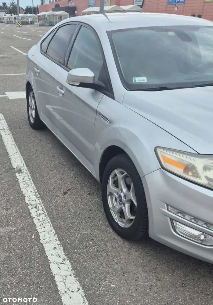 Ford Mondeo 2.0 Ambiente - 6