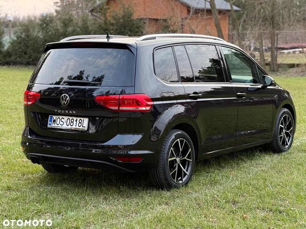 Volkswagen Touran 2.0 TDI SCR DSG ACTIVE - 6