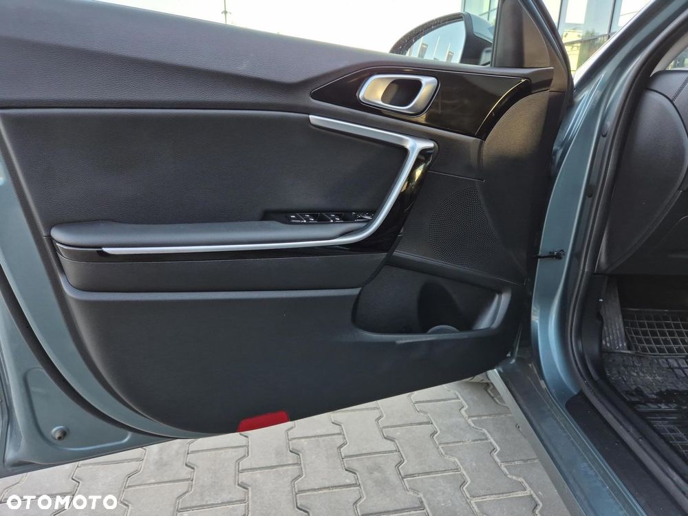Kia Ceed 1.5 T-GDI Tribute DCT - 11