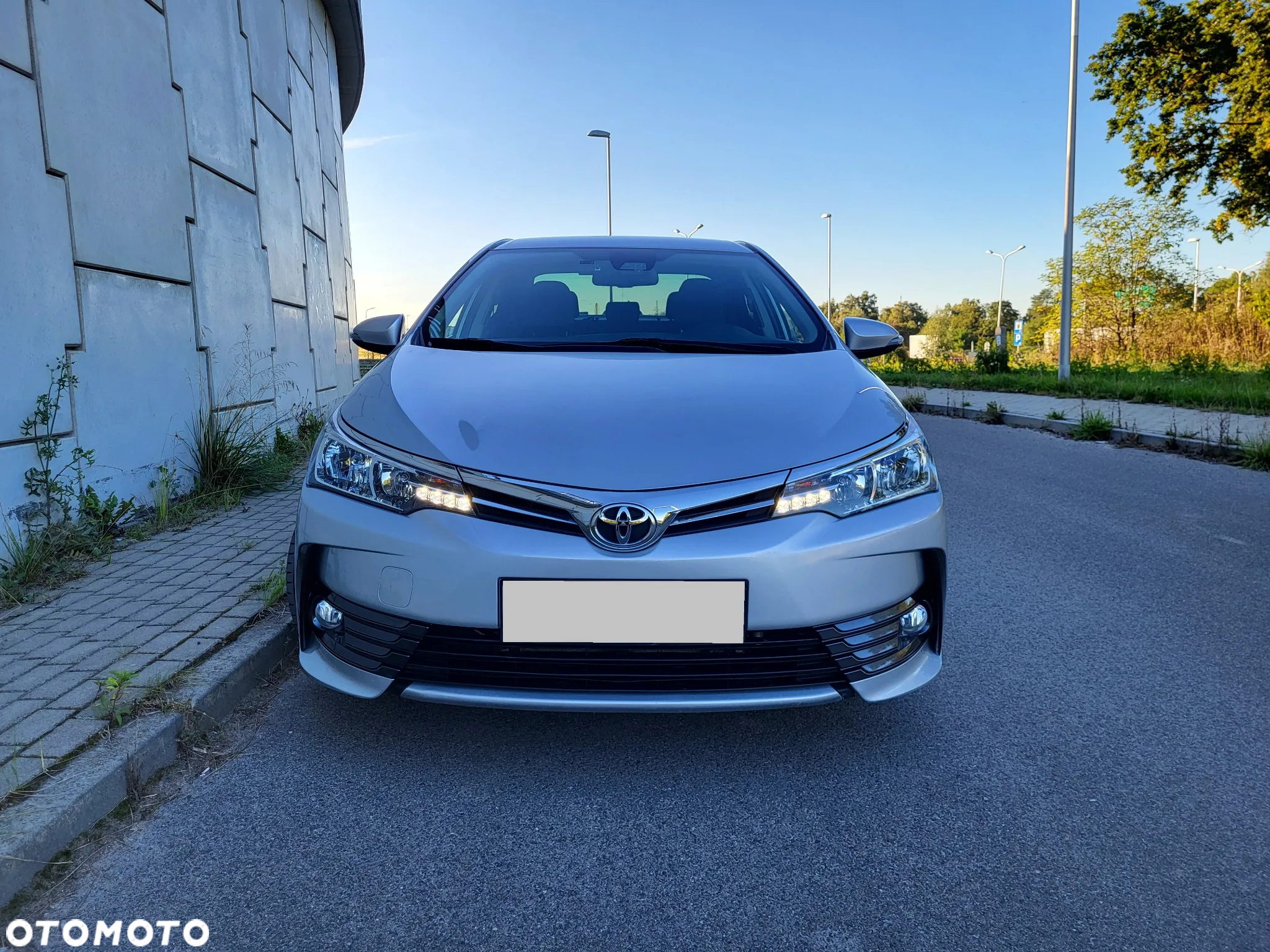 Toyota Corolla - 2
