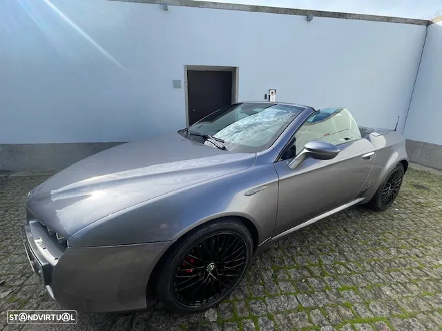 Alfa Romeo Spider - 7