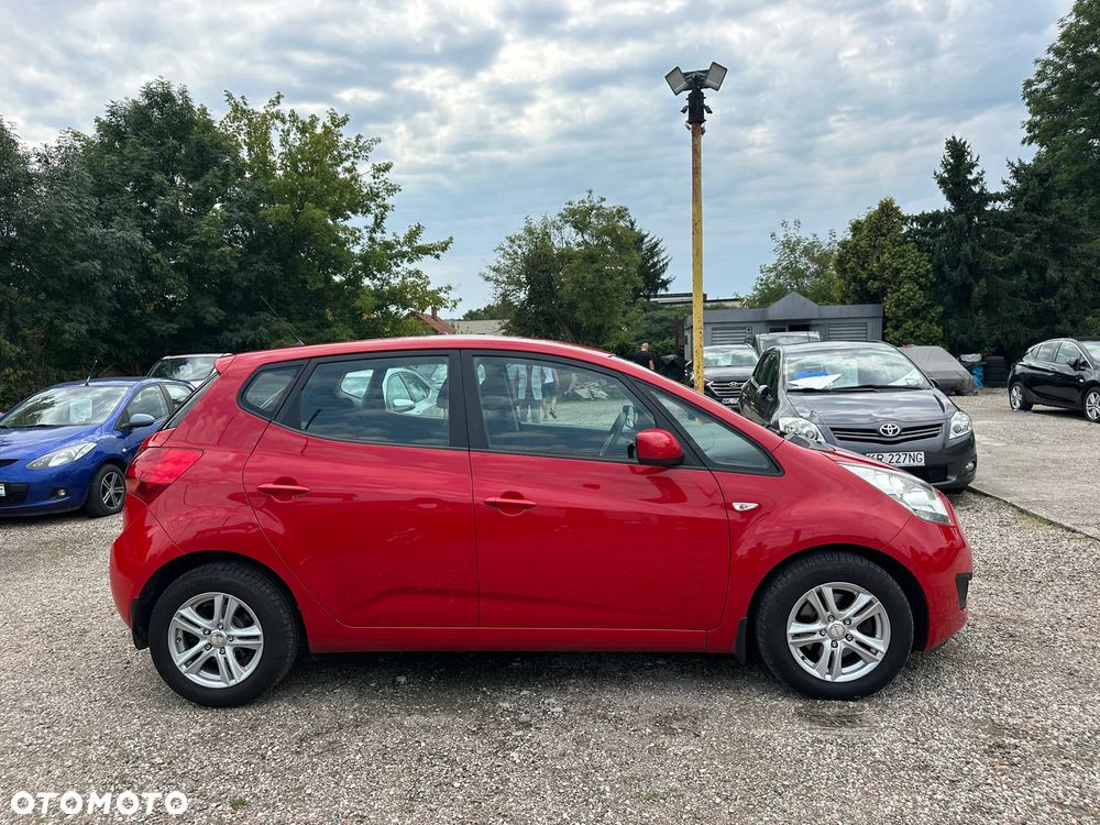 Kia Venga - 7