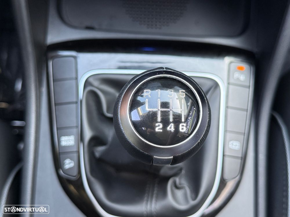 Hyundai Tucson 1.6 CRDi Vanguard - 43