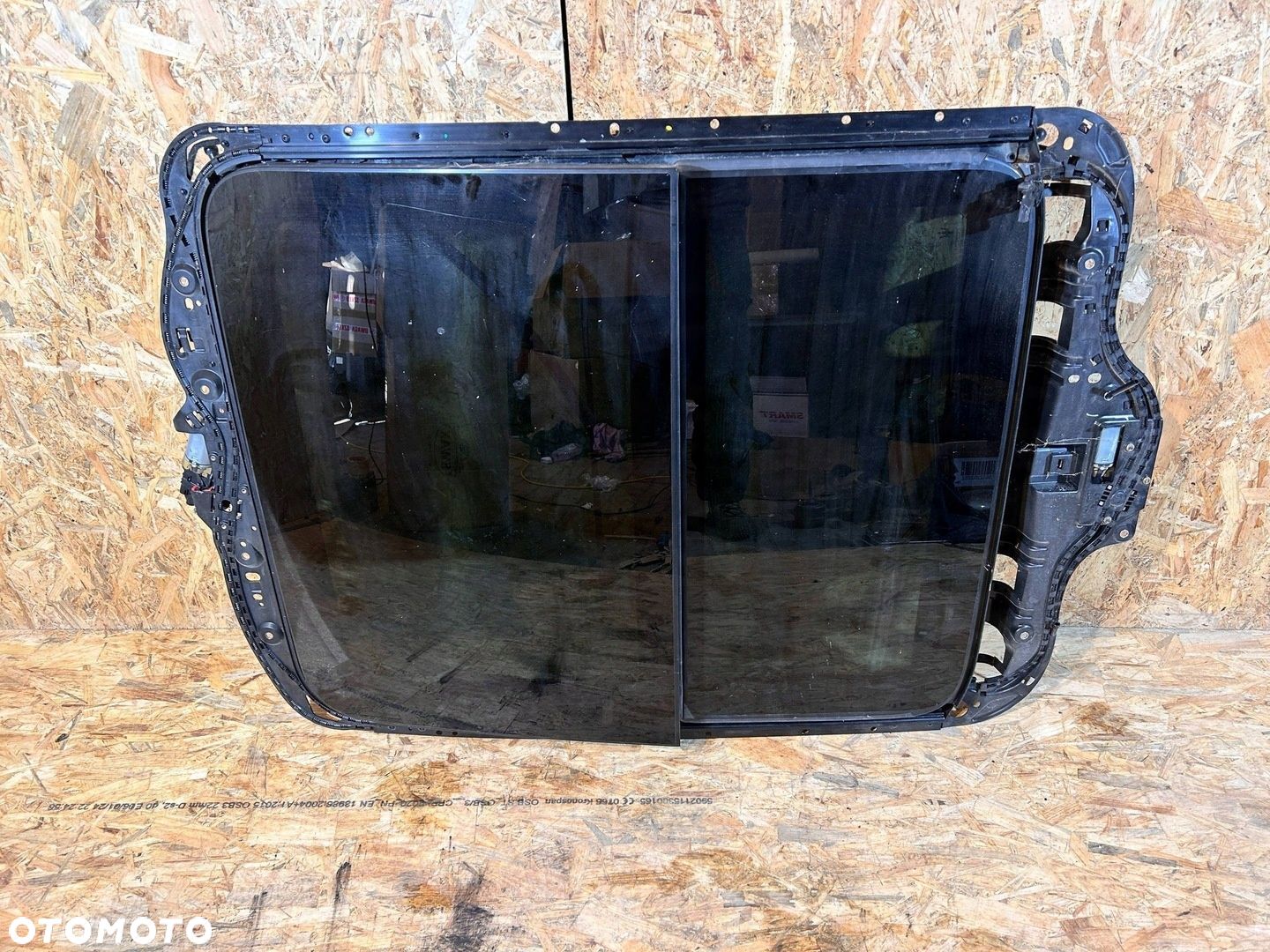 MASERATI LEVANTE S Q4 DACH SZYBER PANORAMA SZYBERDACH 2021 - 1