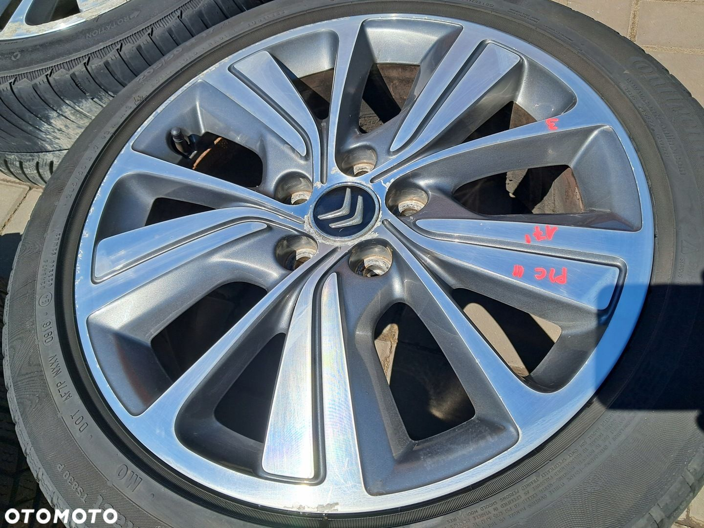 Citroen C4 Grand Picasso II Felgi aluminiowe 9677090377 7.0"x17" 5x108 ET50 - 11