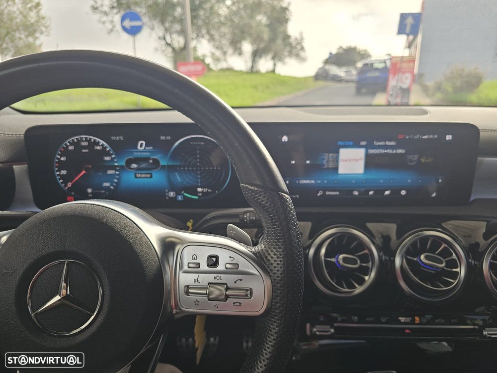 Mercedes-Benz CLA 250 - 18