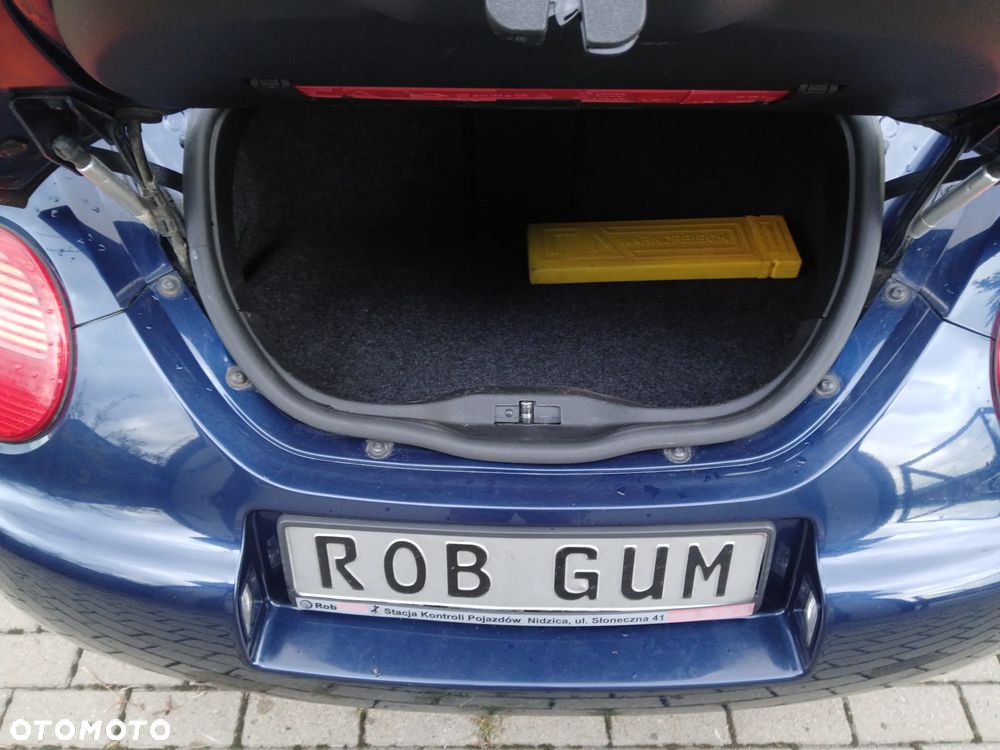 Volkswagen New Beetle 1.6 - 21
