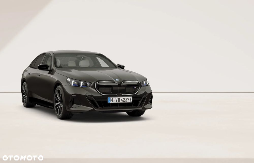 BMW i5 83.9kWh M60 xDrive - 2