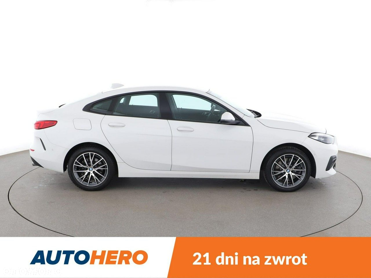 BMW Seria 2 220i Advantage - 9