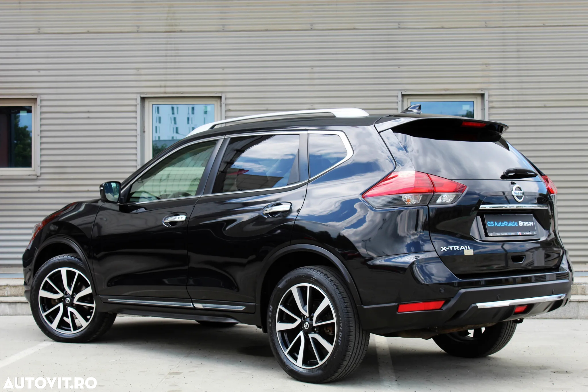 Nissan X-Trail 2.0 dCi ALL-MODE 4x4i Xtronic Tekna - 3