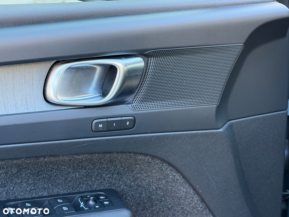 Volvo XC 40 B3 B DKG Plus Dark - 8