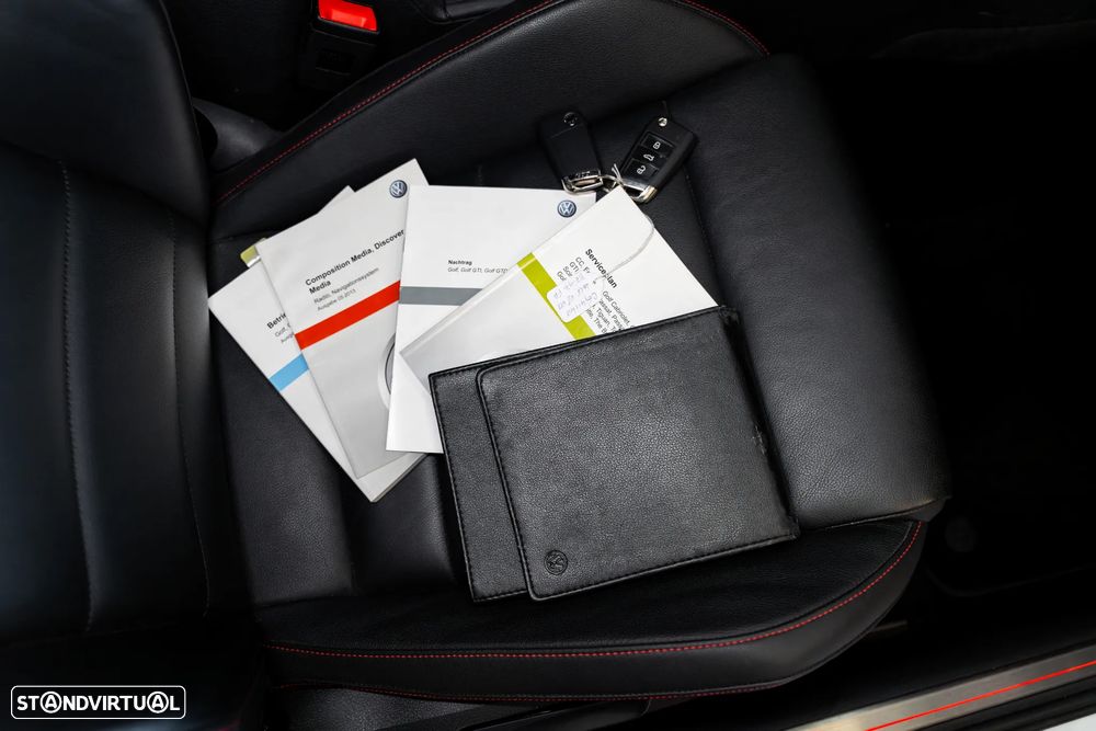 VW Golf GTI Performance BlueMotion DSG - 48