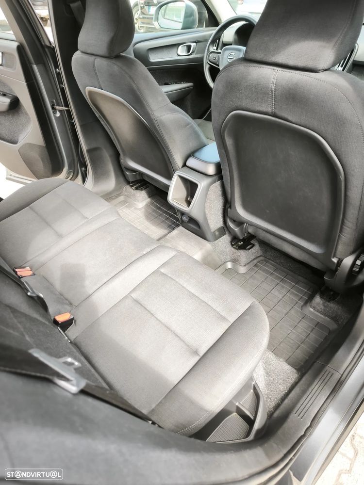 Volvo XC 40 1.5 T3 Tech Edition - 14