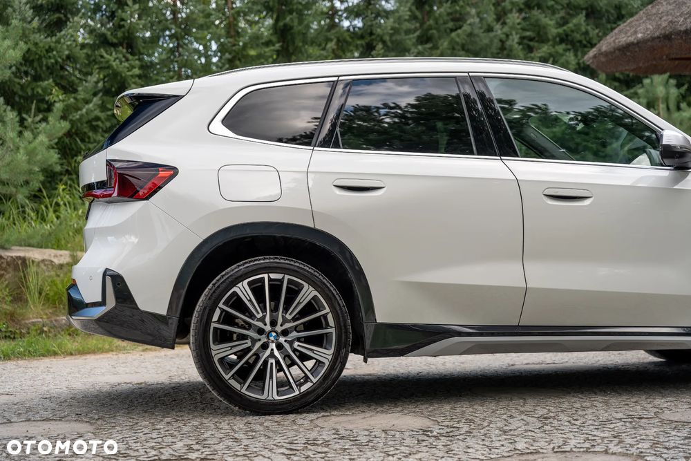 BMW X1 xDrive25i xLine sport - 16