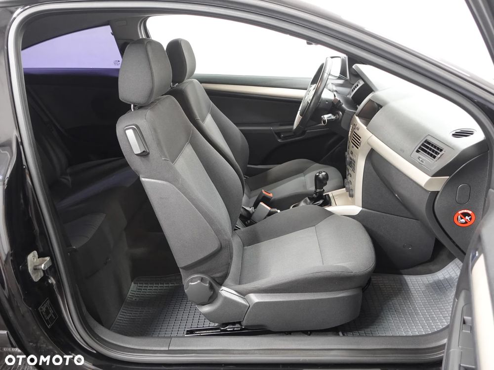 Opel Astra - 25