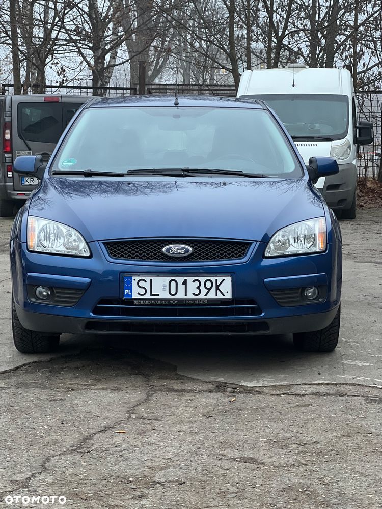 Ford Focus 1.6 16V Titanium - 2