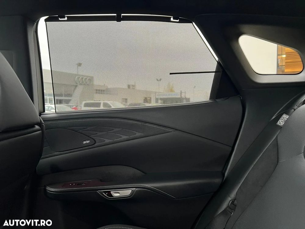 Lexus Seria RX 500h Performance F-Sport - 39