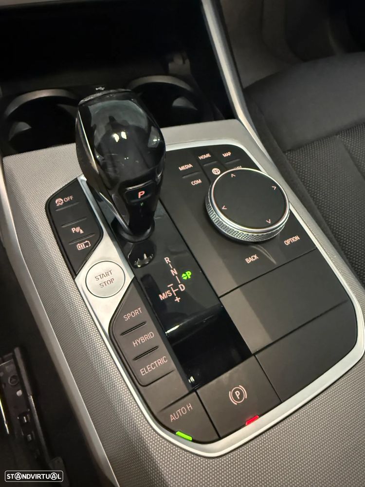 BMW 330 e Aut. Advantage - 16