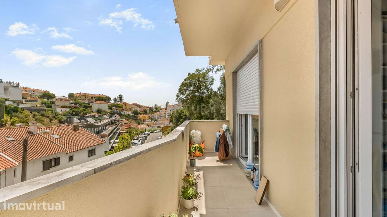 Apartamento T2 totalmente renovado em Cascais | Excelente oportunidade - Grande imagem: 2/24