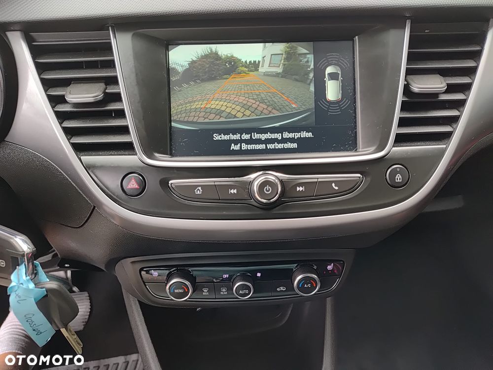 Opel Crossland X 1.2 T Design Line S&S - 18
