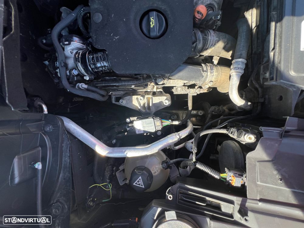 Peugeot 3008 1.5 BlueHDi Active - 14