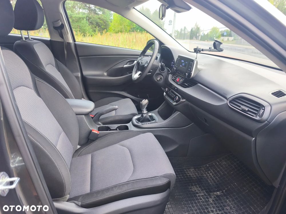 Hyundai i30 1.5 DPI Comfort - 17