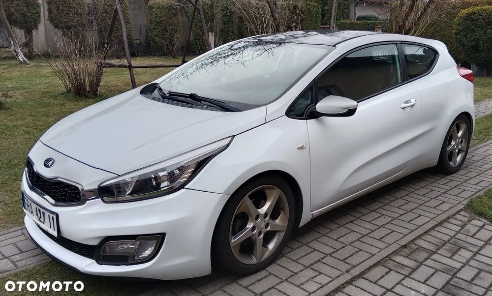 Kia ProCeed - 10