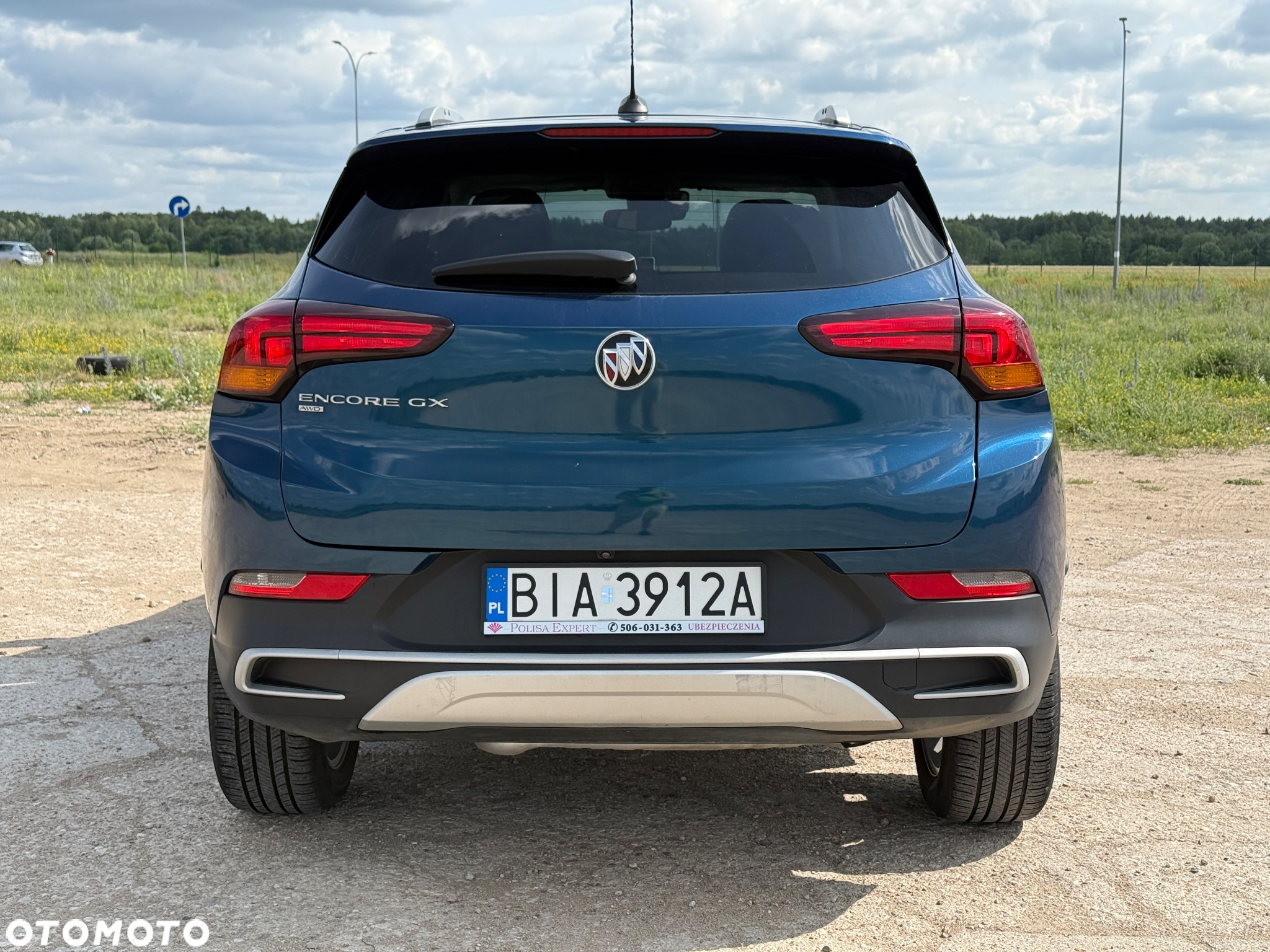Buick Encore - 4