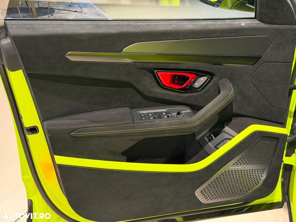 Lamborghini URUS - 20