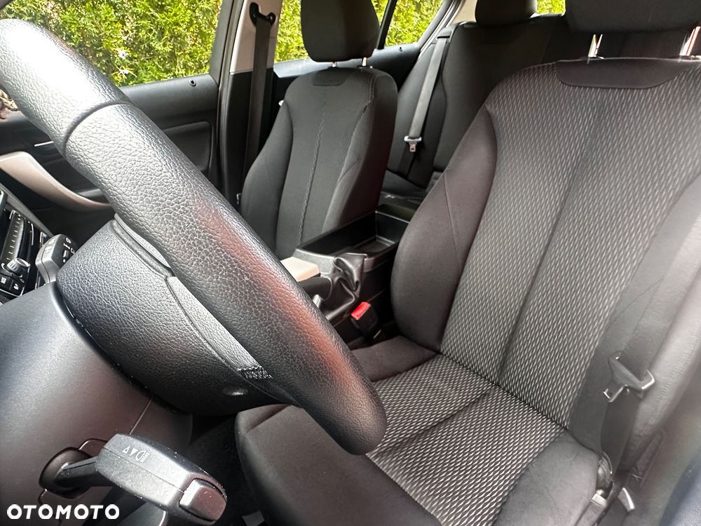 BMW Seria 1 116i Edition Metropolitan - 38