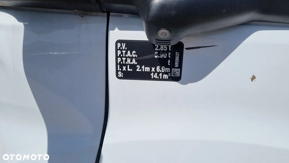 Ford Transit - 12