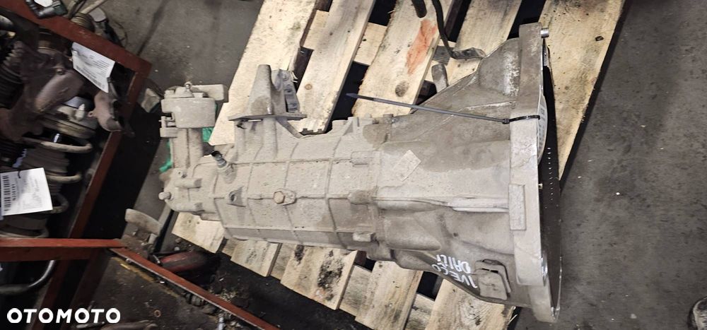 SKRZYNIA BIEGÓW DAILY 35C15 2840.6 12F13 8873021 - 6